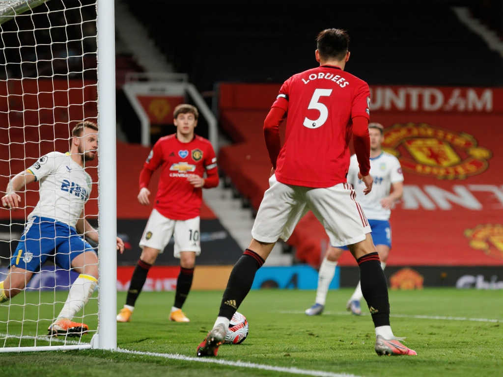 他更憑藉其 他更憑藉其