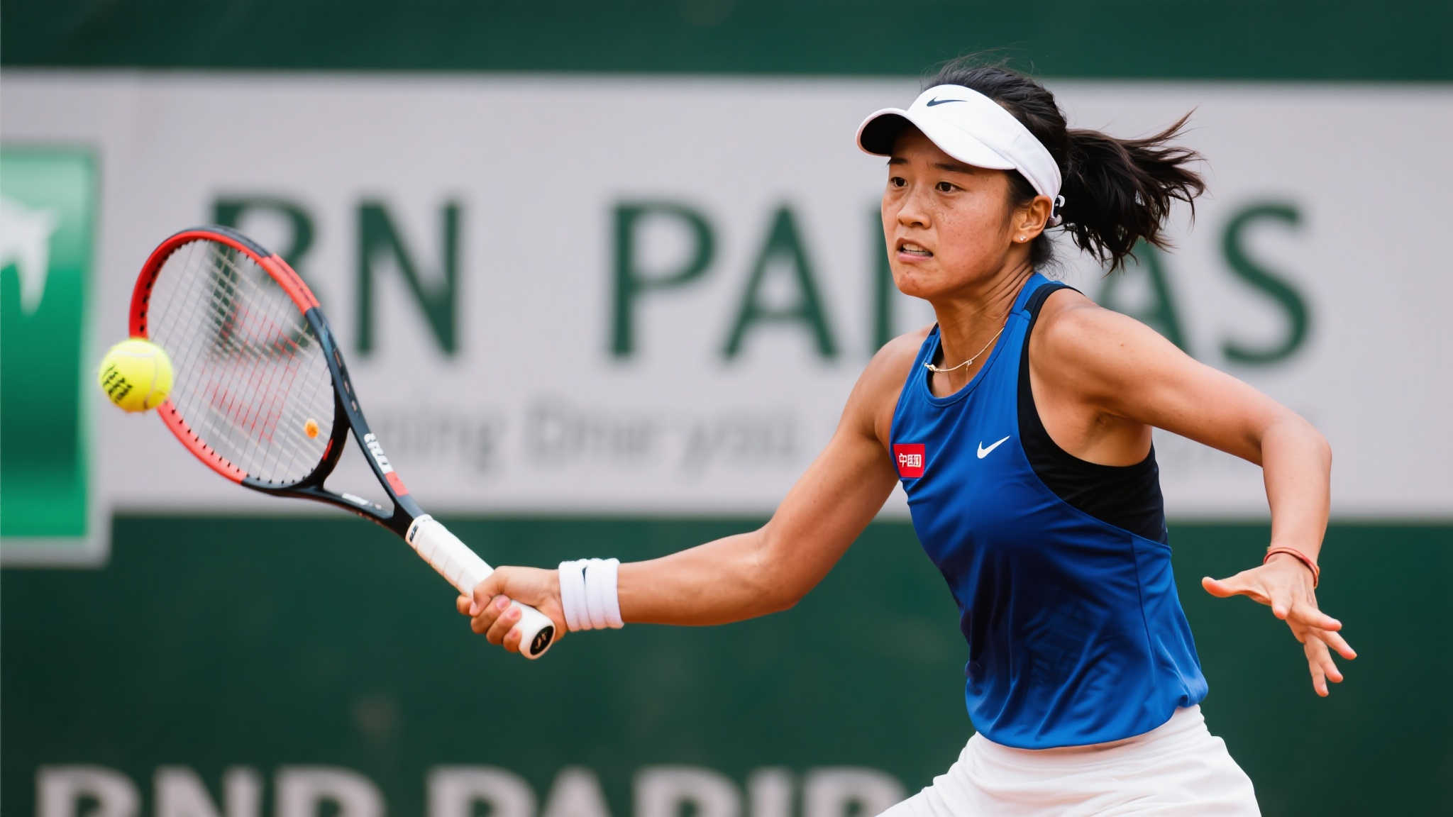 出两队在场 出两队在场