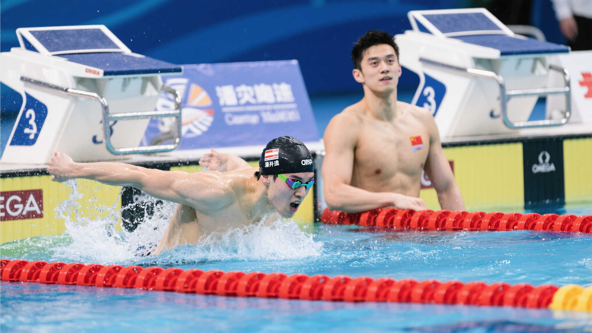 們在防守端 們在防守端